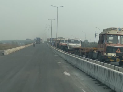 Heavy Traffic upto BMCT Bridge